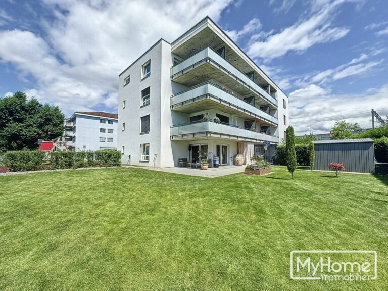 Très bel appartement de 4,5 pièces possédant un spacieux jardin
