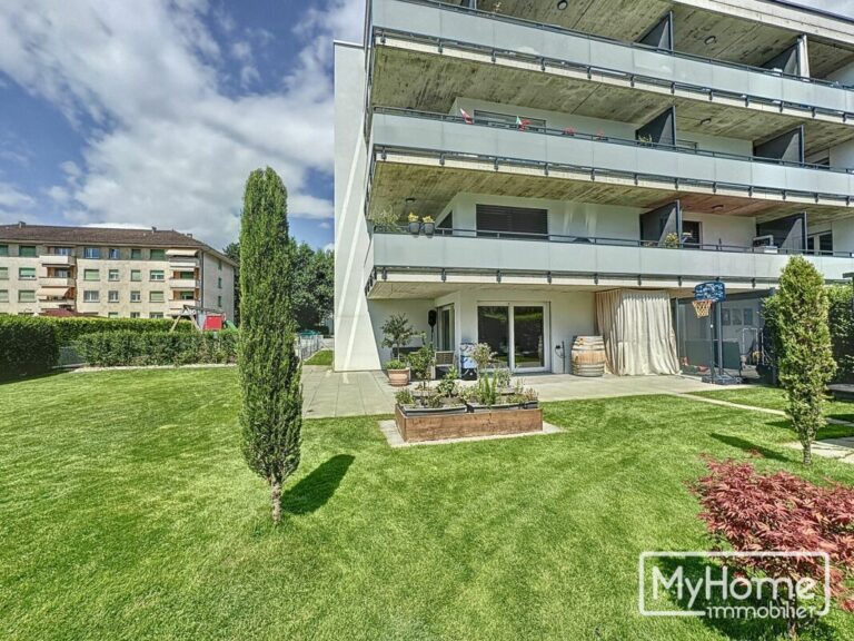 Très bel appartement de 4,5 pièces possédant un spacieux jardin