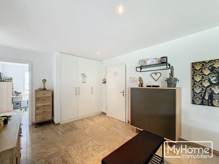 Très bel appartement de 4,5 pièces possédant un spacieux jardin