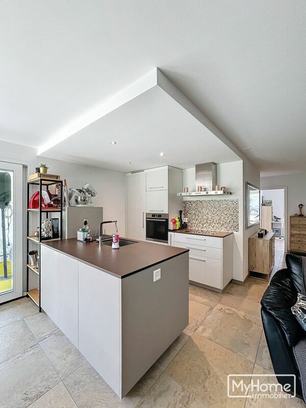 Très bel appartement de 4,5 pièces possédant un spacieux jardin
