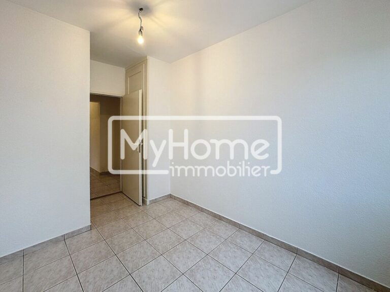 Bel appartement de 3.5 pièces au 2ème étage avec balcon