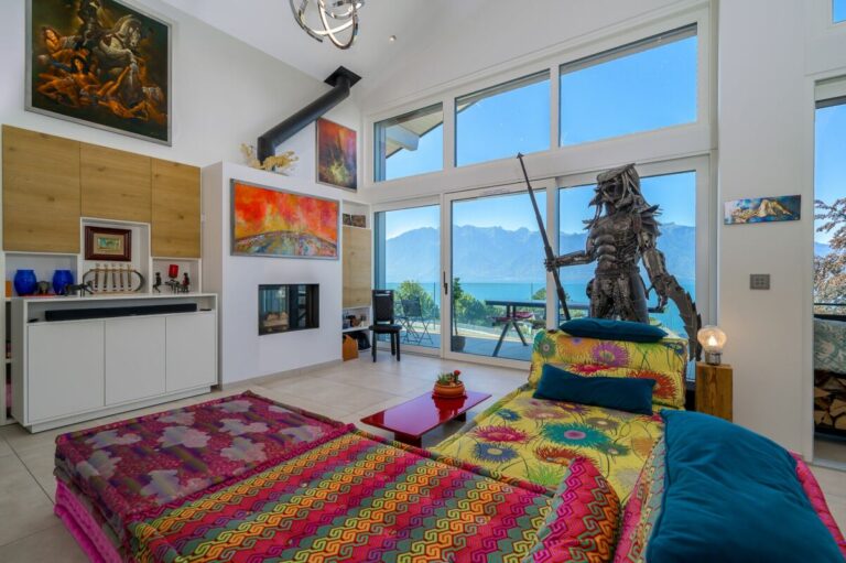 Attique neuf contemporain avec une magnifique vue lac & montagnes - Belle hauteur sous plafond