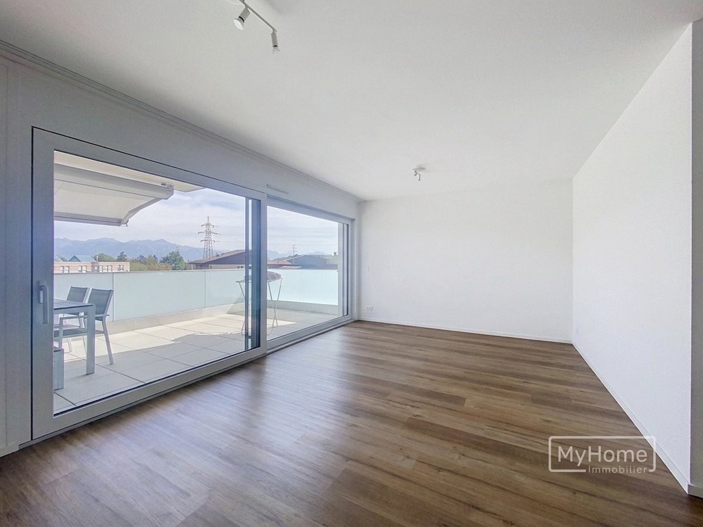 Bel appartement de 4.5 pièces avec vue dégagée