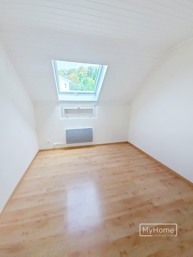 Spacieuse villa de 6.5 pièces avec un grand jardin privatif
