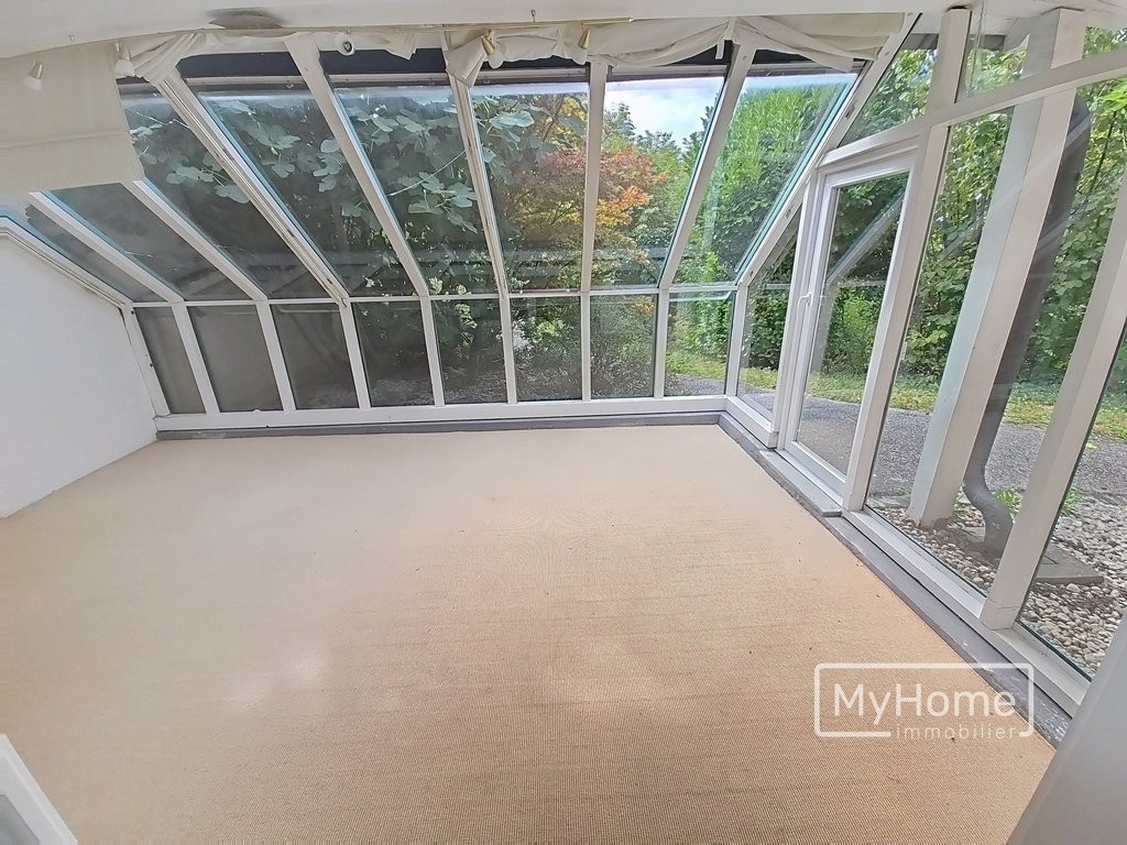 Spacieuse villa de 6.5 pièces avec un grand jardin privatif
