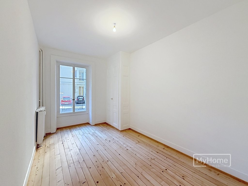 À saisir ! 2 pièces rénové au centre de Lausanne !