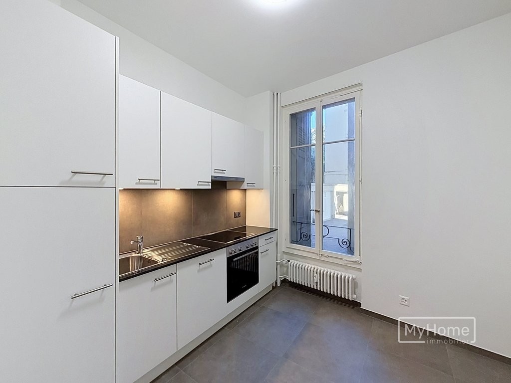 À saisir ! 2 pièces rénové au centre de Lausanne !