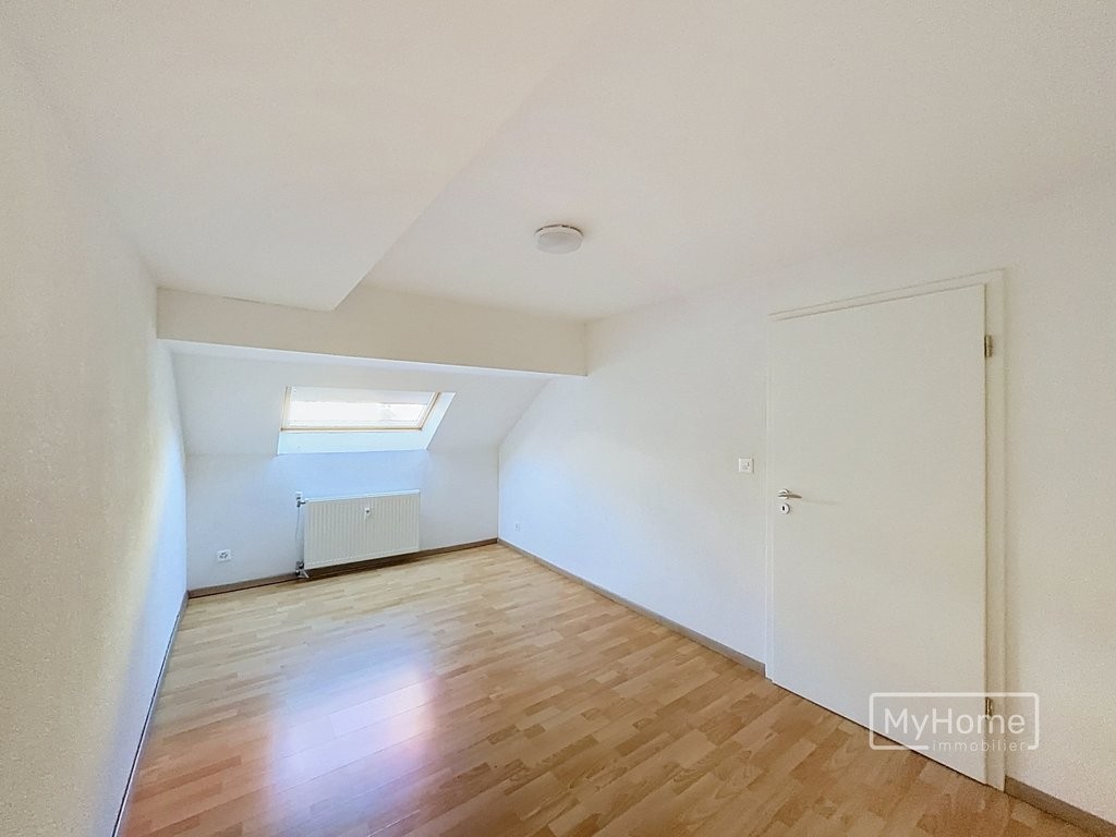 Charmant 2.5 pcs sous les combles