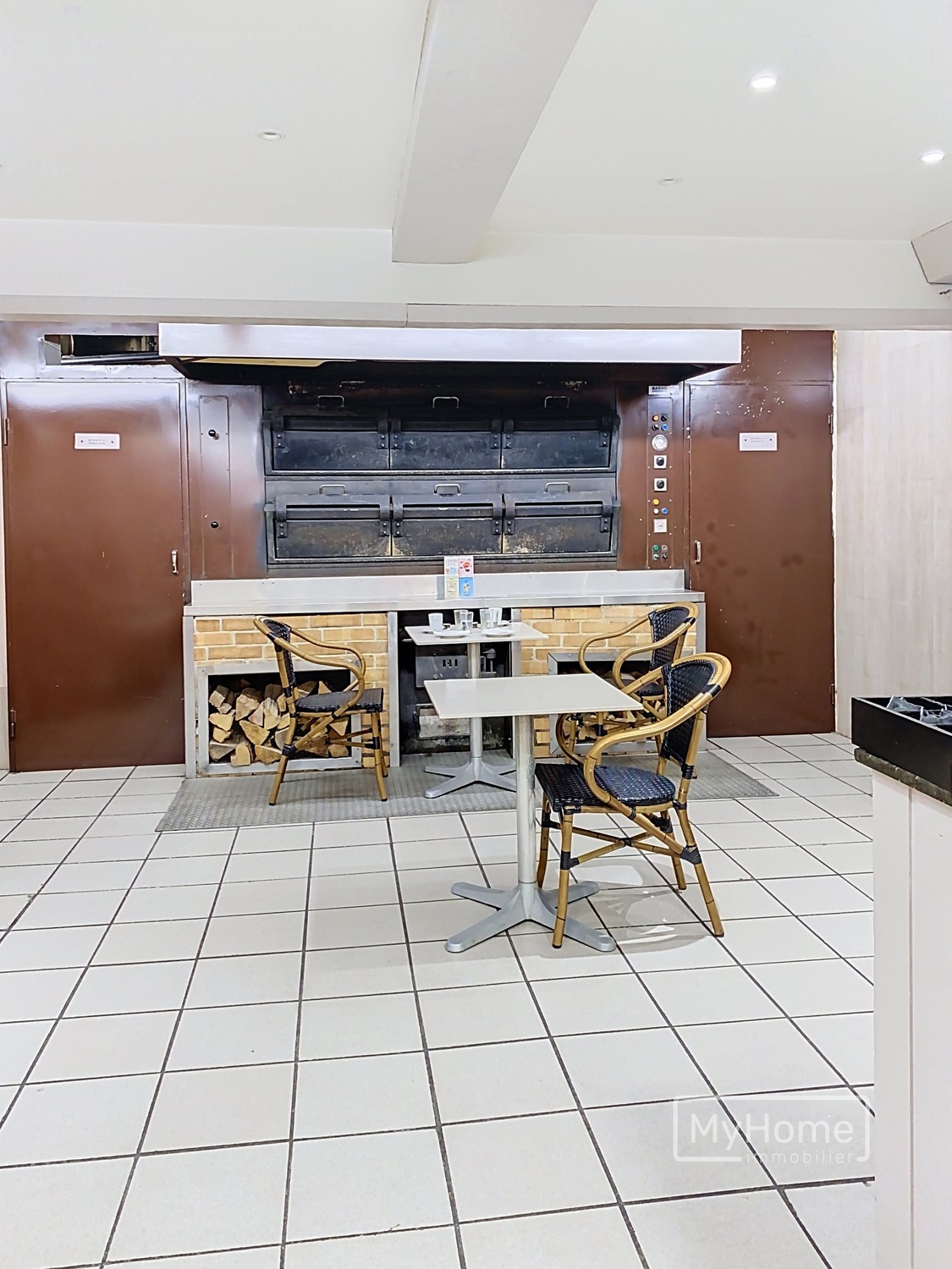 Local commercial avec laboratoire