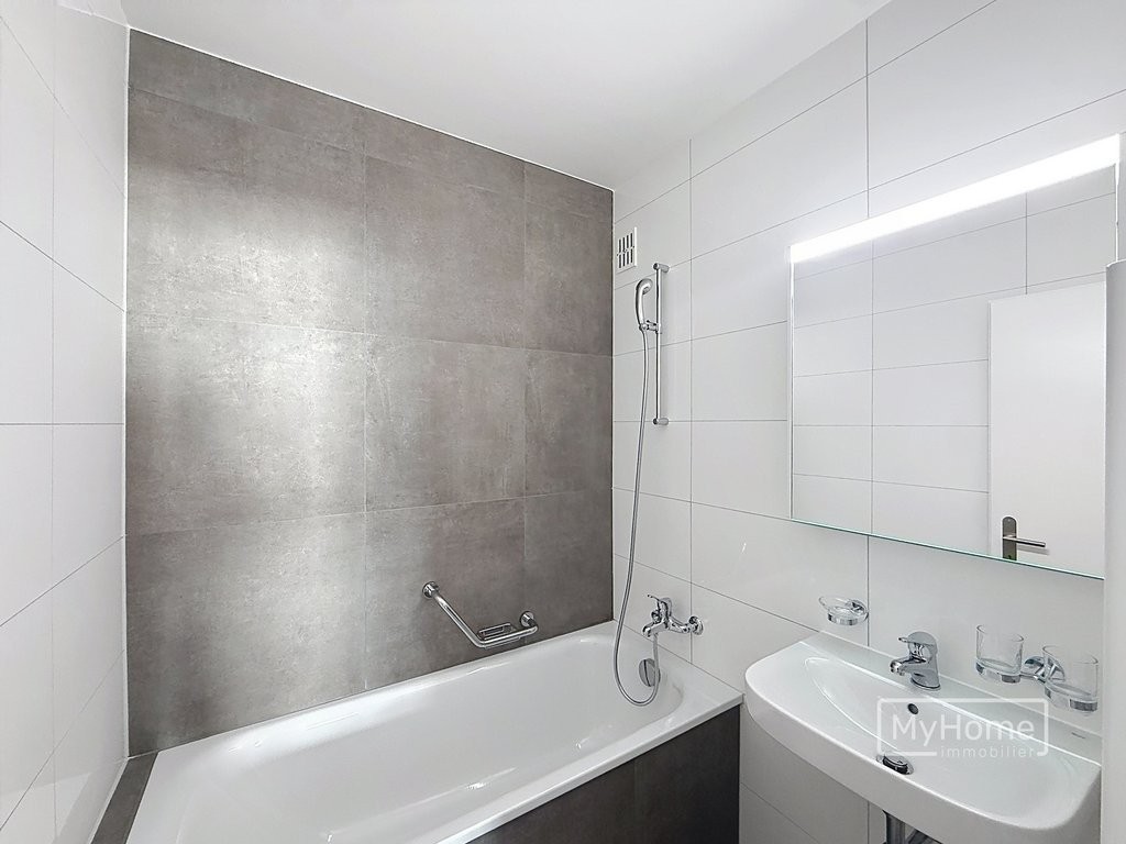 Appartement 3 pièces entièrement rénové au 2ème étage !