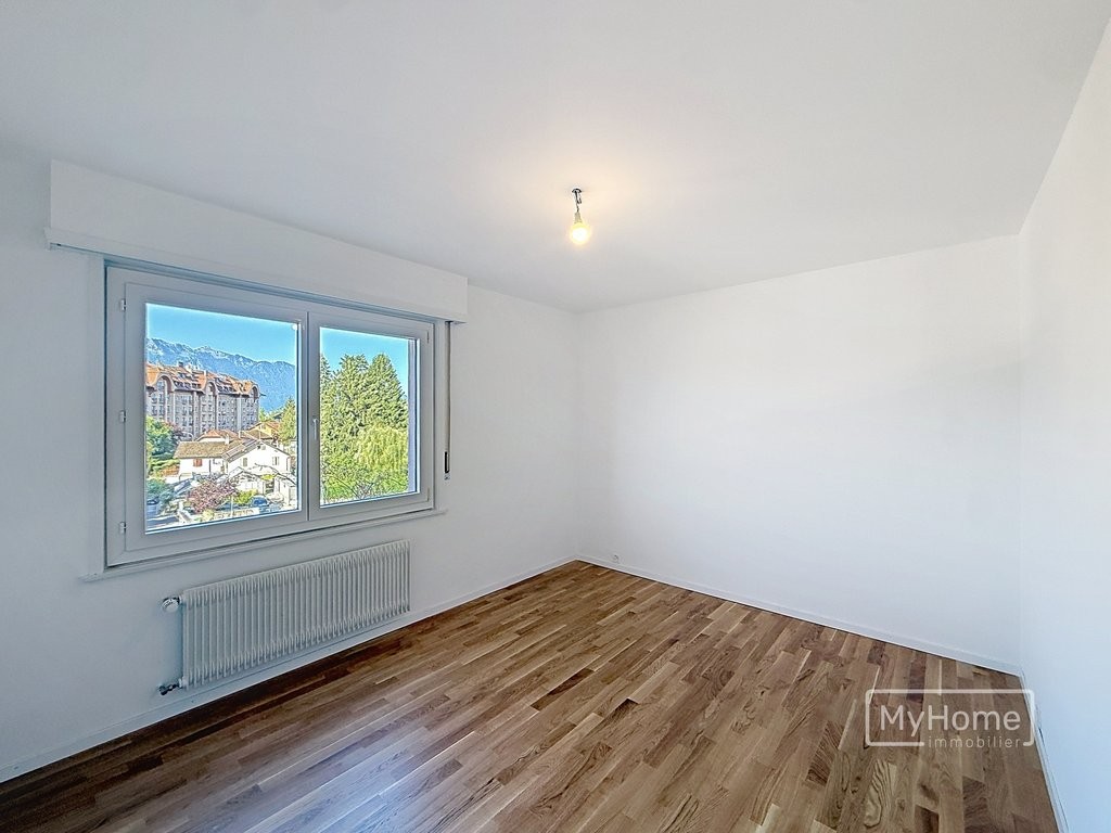 Appartement 3 pièces entièrement rénové au 2ème étage !